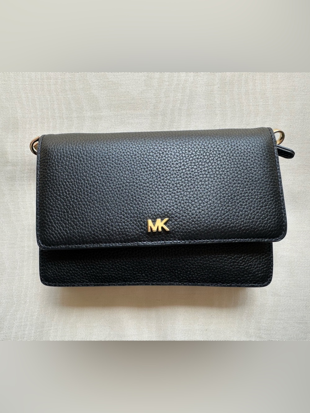 Michael Kors Black Pebbled Leather Crossbody Wallet / Phone Bag